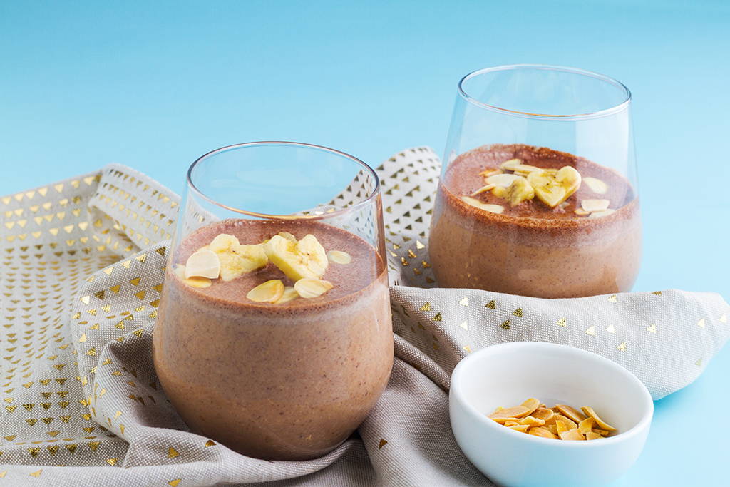 THE KAYLA ITSINES' HEALTHY BREAKFAST SMOOTHIE RECIPE YOU NEED