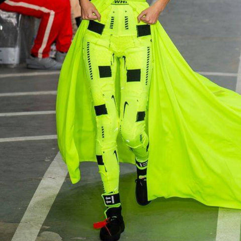 NEON LEGGINGS: HOW TO WEAR THEM