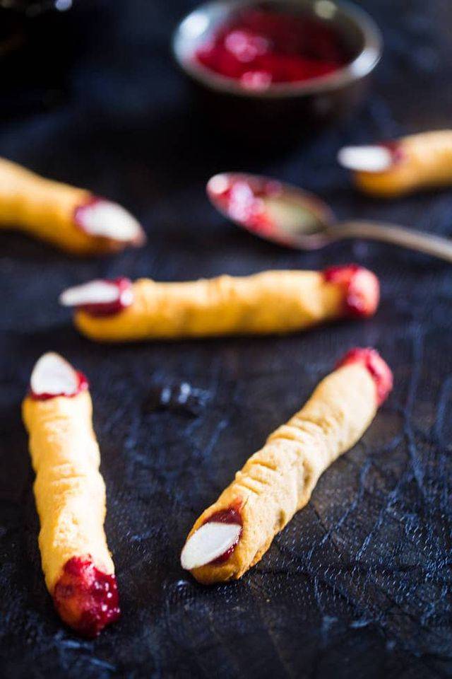 10 HEALTHY HALLOWEEN RECIPES YOU'LL ACTUALLY WANT TO EAT