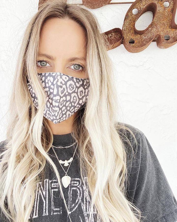 MINDFUL FACE MASKS ARE HERE: WHY YOU SHOULD BUY ONE RIGHT NOW