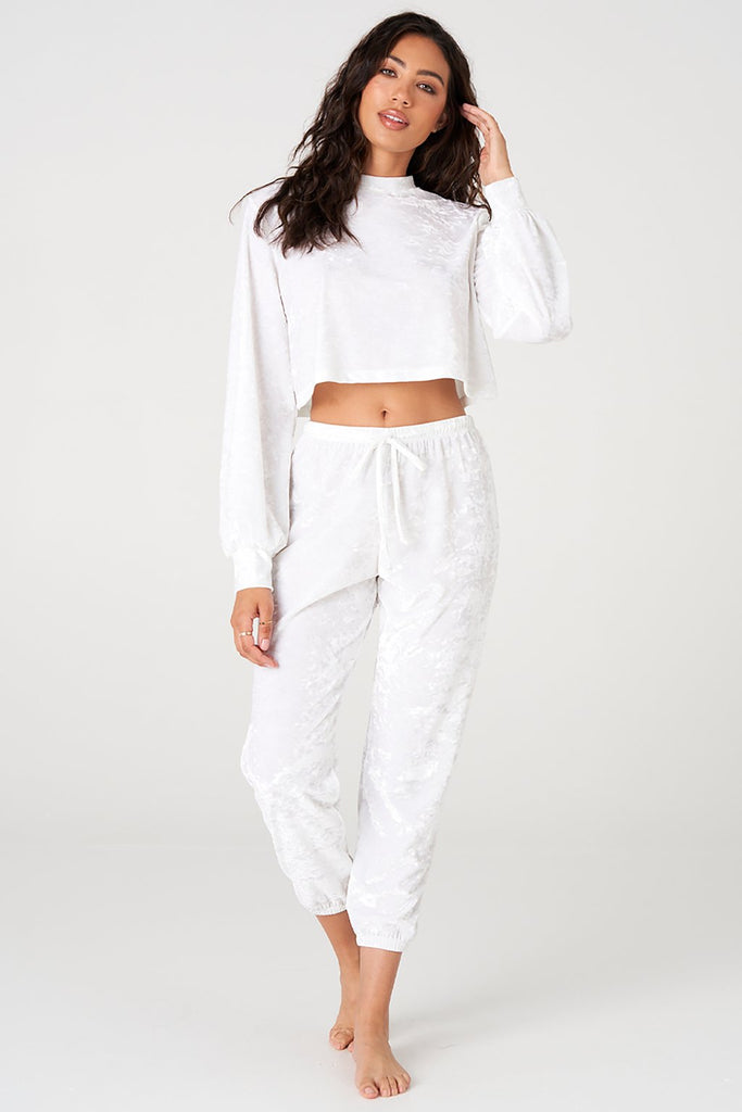 ONZIE Velvet Crop White | Shop Online at SPORTLES.com