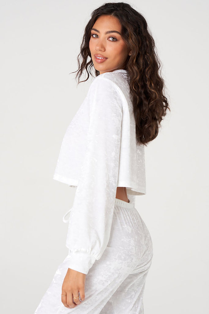 ONZIE Velvet Crop White | Shop Online at SPORTLES.com