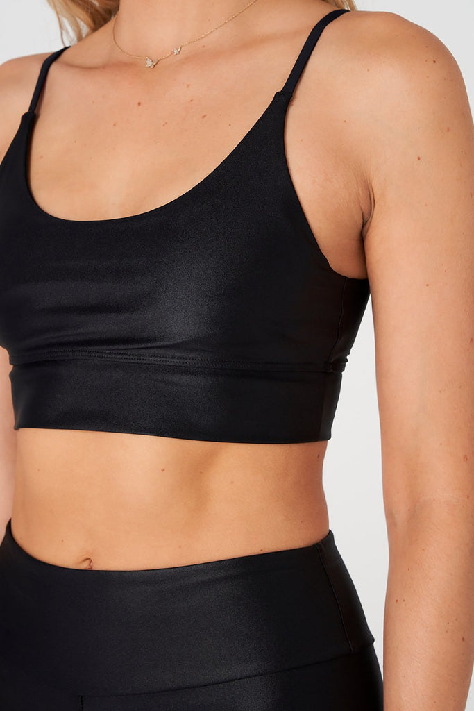 ONZIE Flow Bra Black Liquid | Shop Online at SPORTLES.com