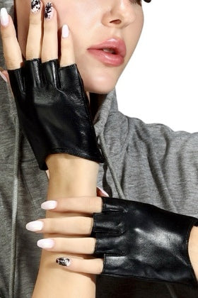 LES FIT Cycle Gloves Black | Shop Luxury Fitness Accessories | SPORTLES.com